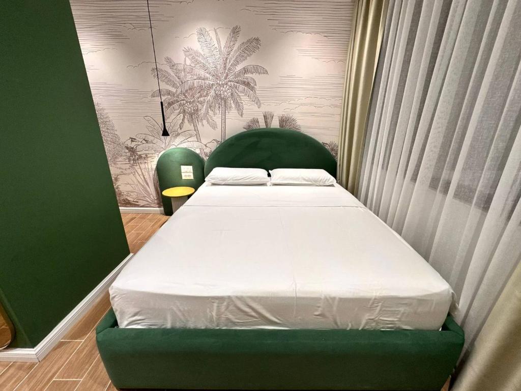 The Golden Luxury Downtown (One)